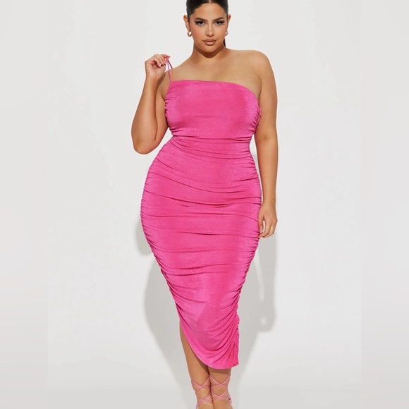 Fashion Nova Dress - Picture 1 of 9